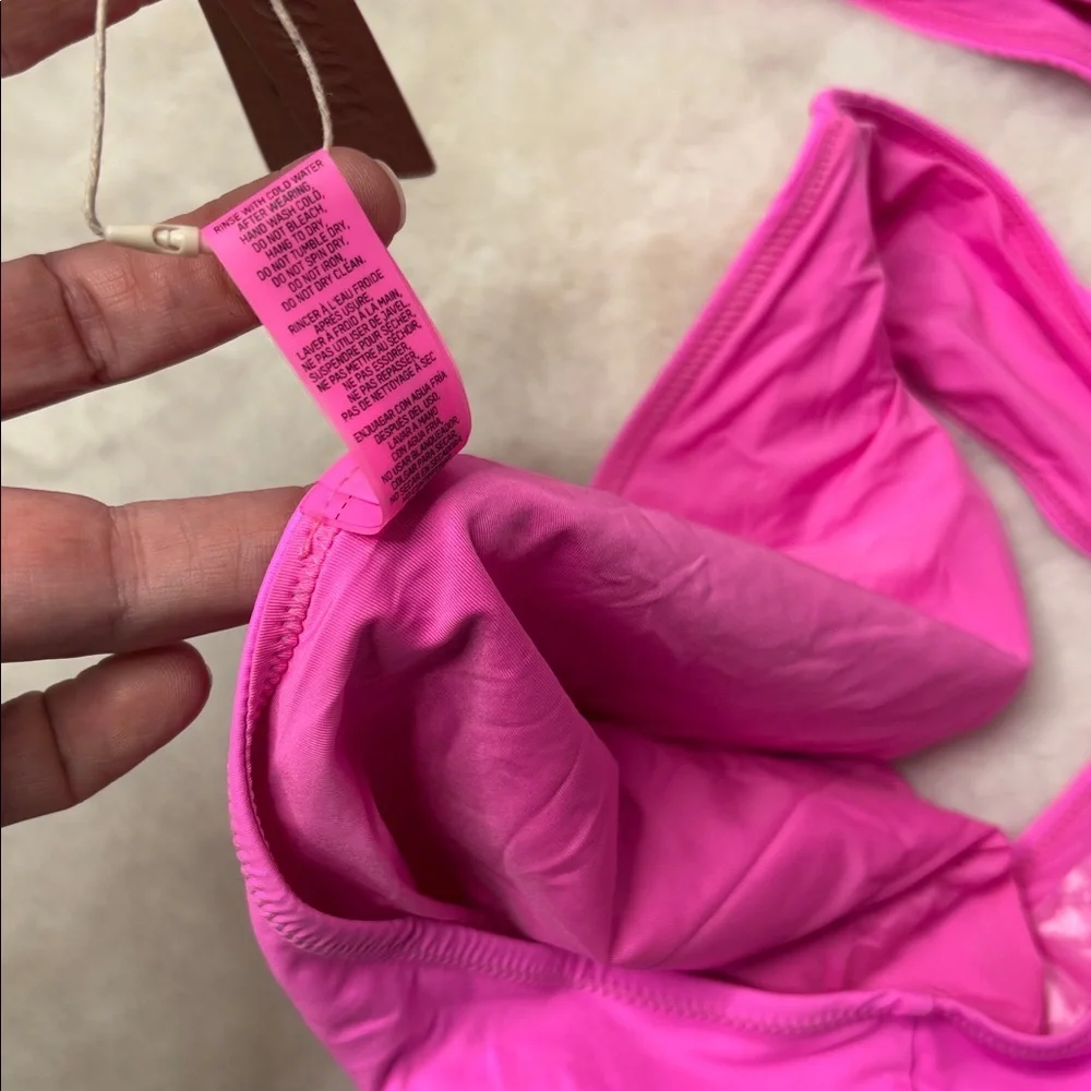 NWT SKIMS HALTER MONOKINI IN Taffy SZ 2X